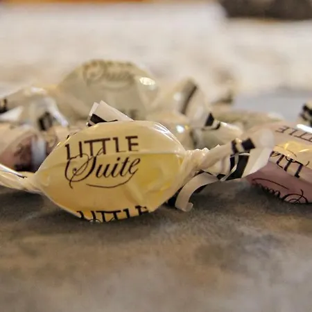 Little - Oscar شقة ليل