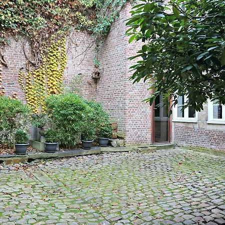 شقة Little - Oscar *